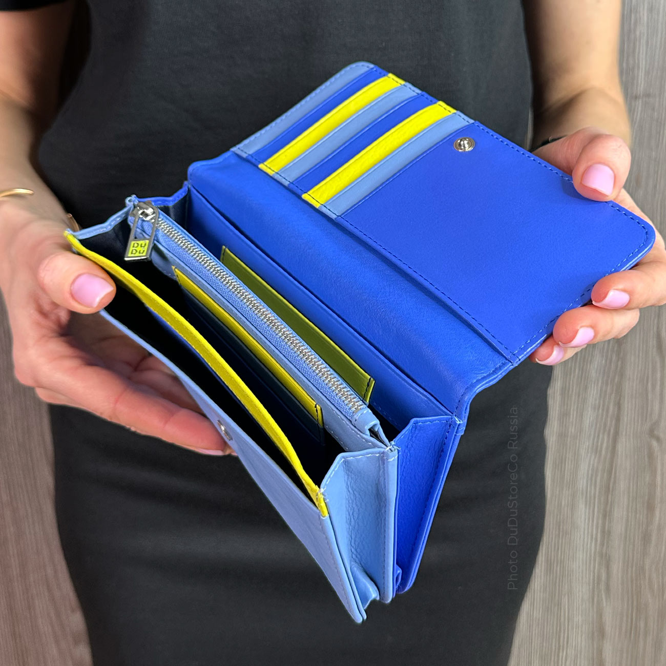 Большое, стильное, вместительное кожаное портмоне DuDu серии Canarie