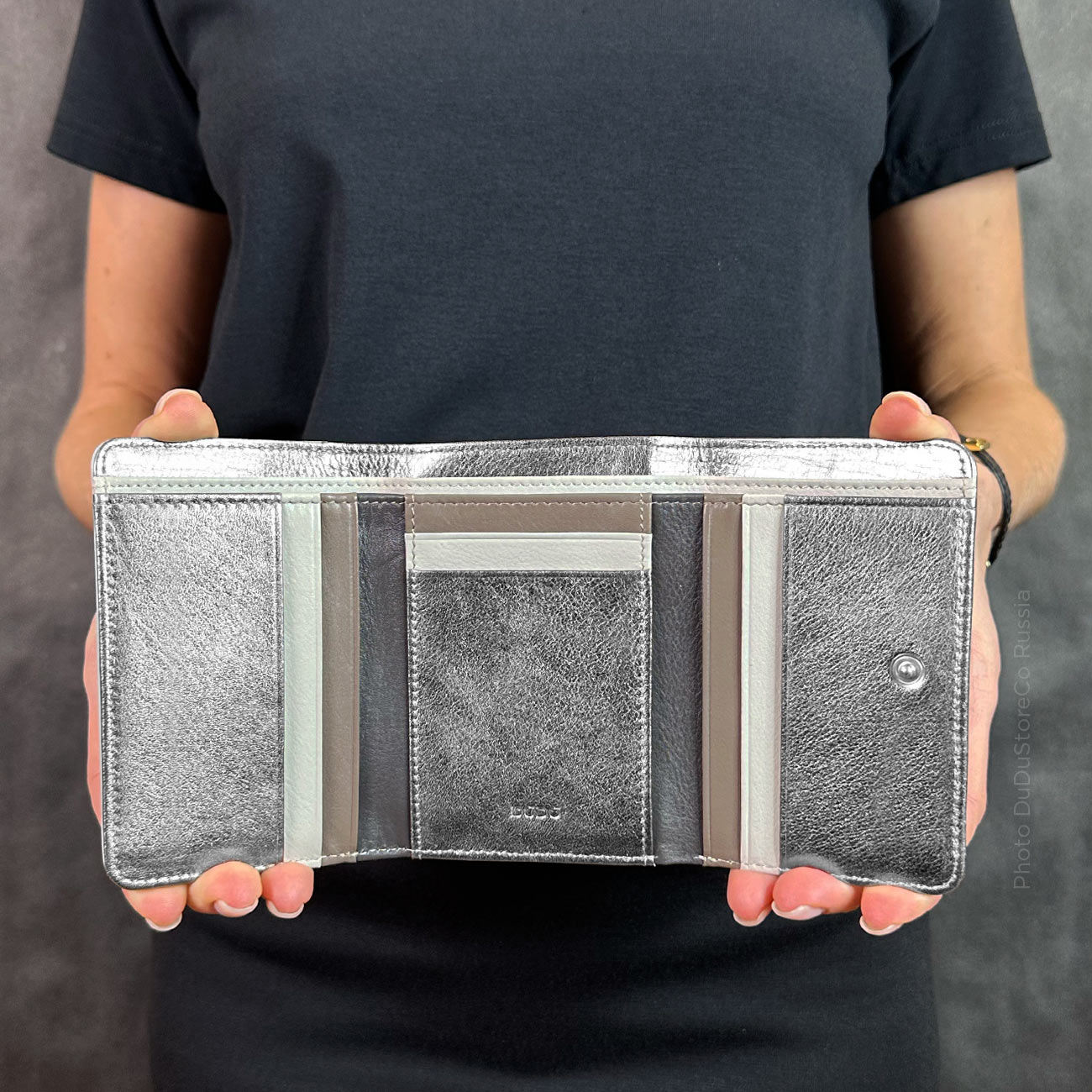 Итальянский цветной кожаный кошелек DuDu серии Pemba